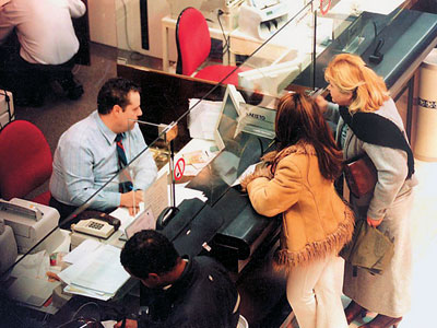 «Χοντρά» πρόστιμα για τα «ψιλά» γράμματα